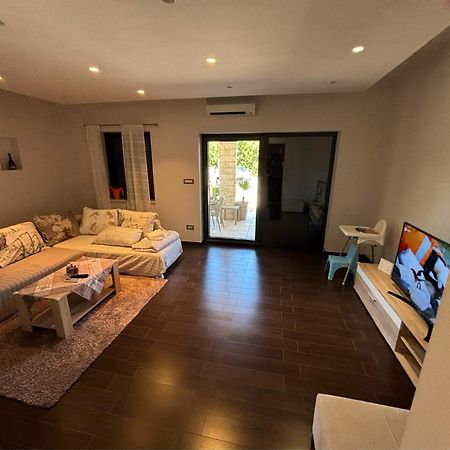 Apartment Verano Njivice Εξωτερικό φωτογραφία