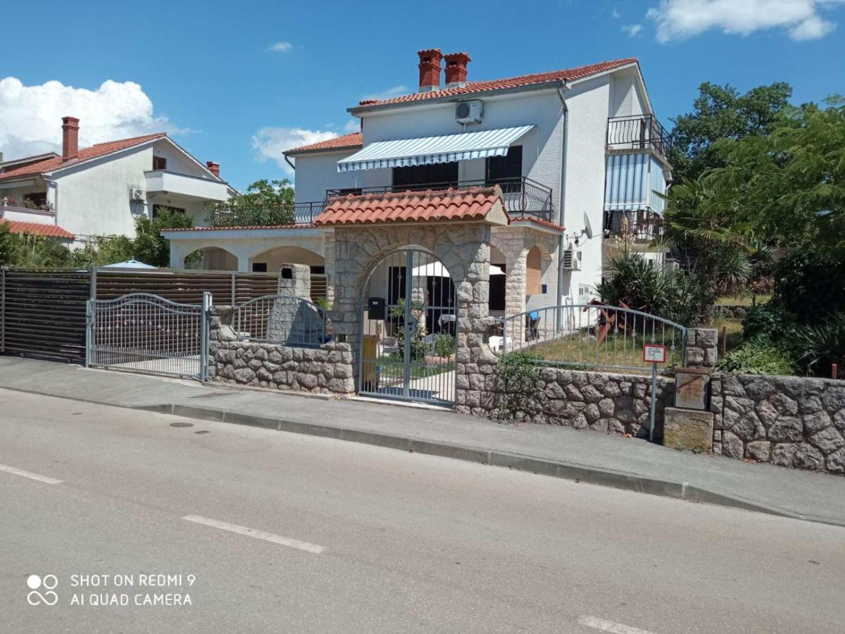 Apartment Verano Njivice Εξωτερικό φωτογραφία