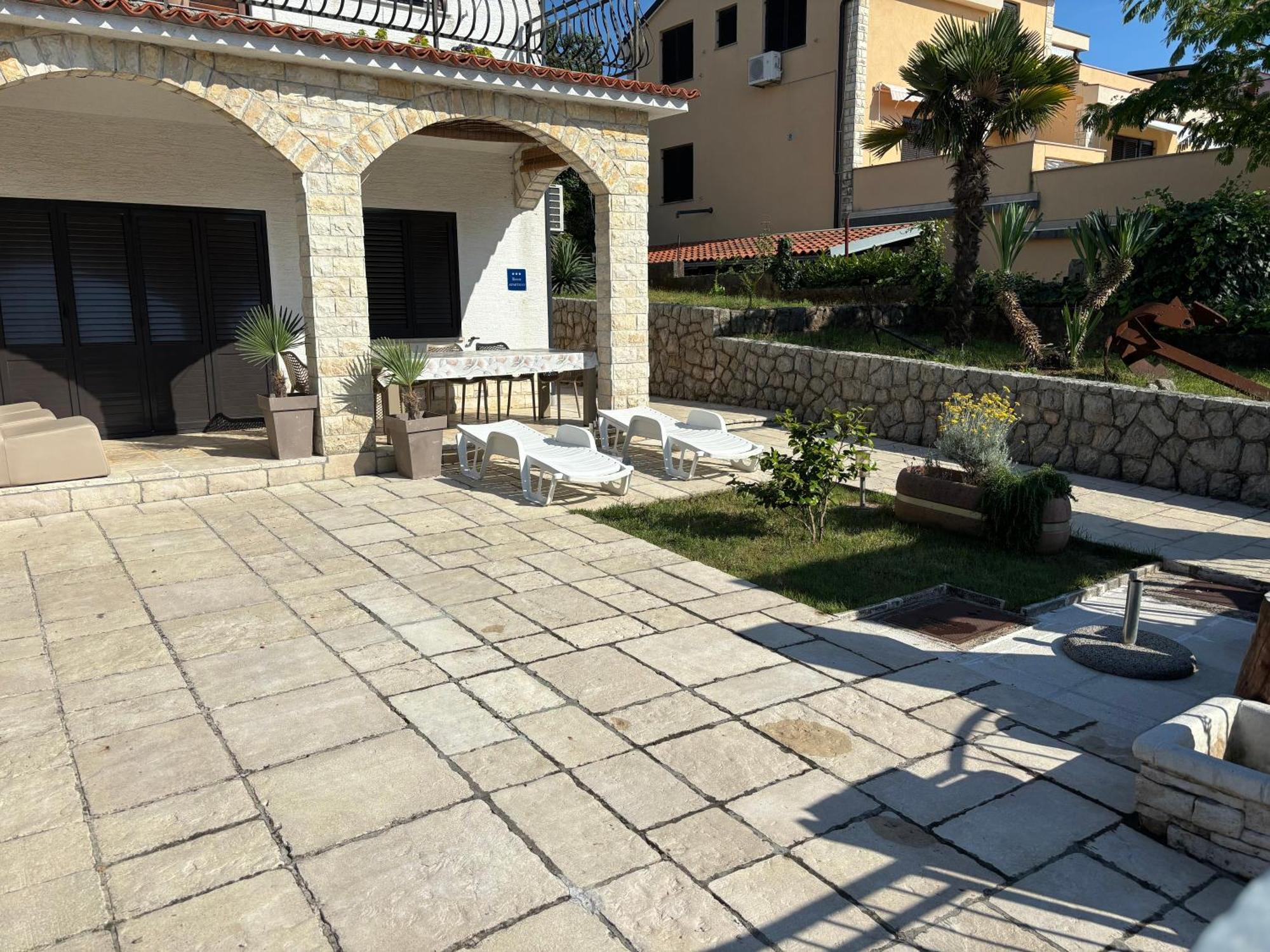 Apartment Verano Njivice Εξωτερικό φωτογραφία