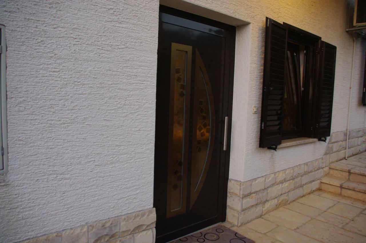 Apartment Verano Njivice Εξωτερικό φωτογραφία