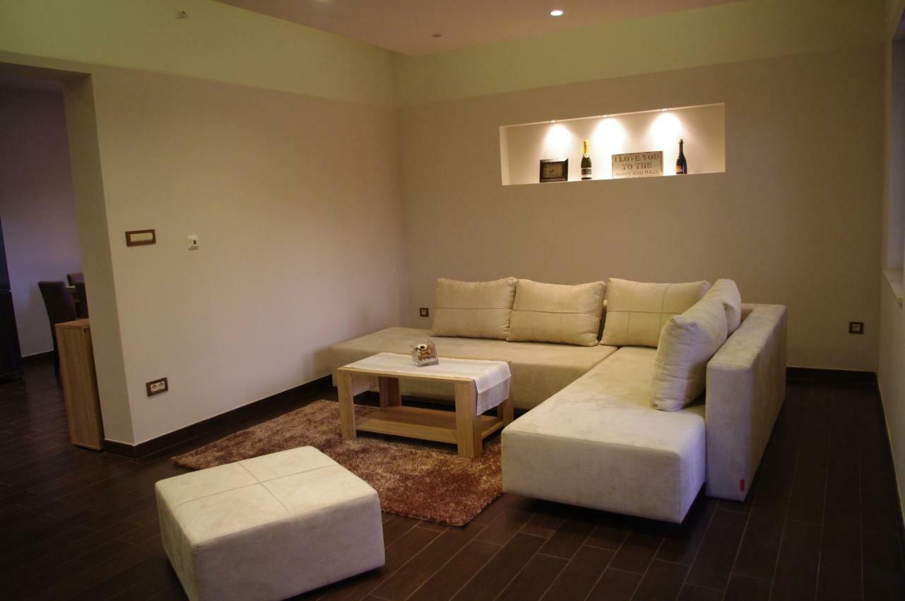 Apartment Verano Njivice Εξωτερικό φωτογραφία