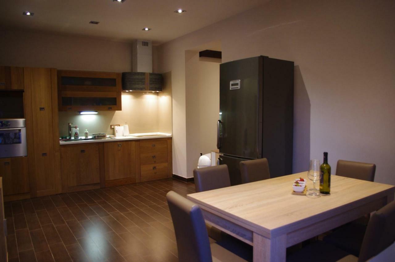 Apartment Verano Njivice Εξωτερικό φωτογραφία